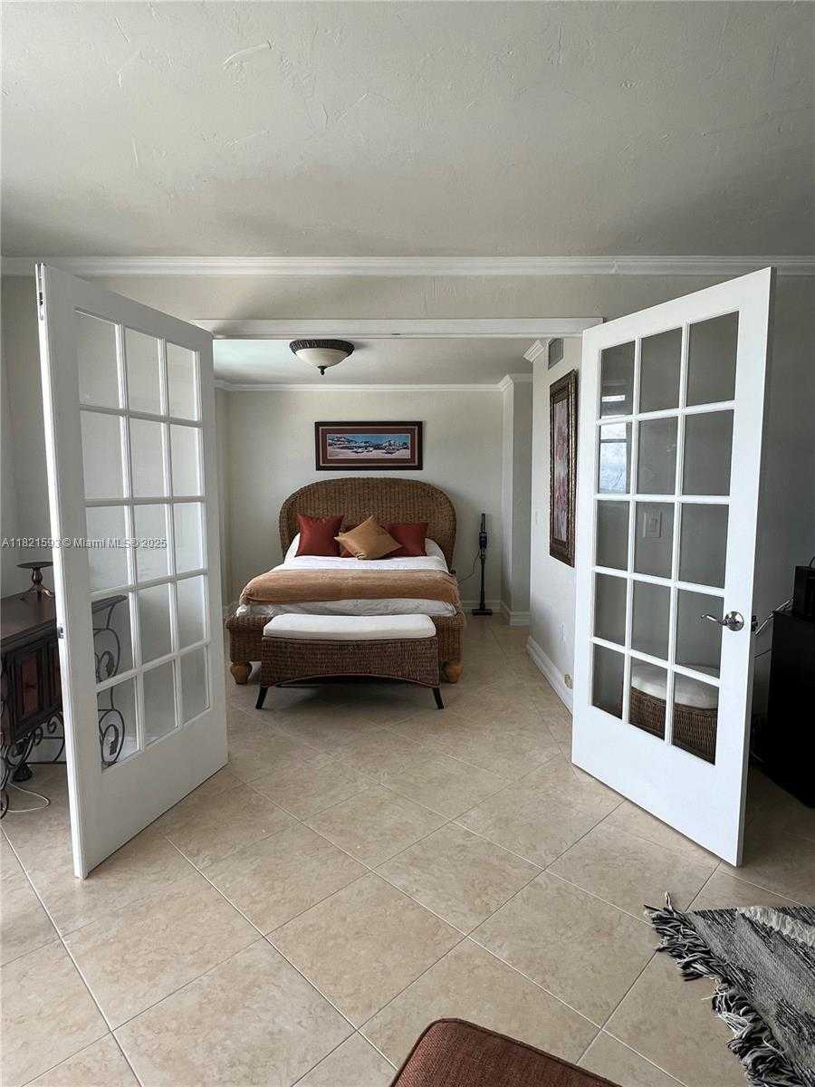 Small Image of 9273 COLLINS AVE #706, Surfside Number 6