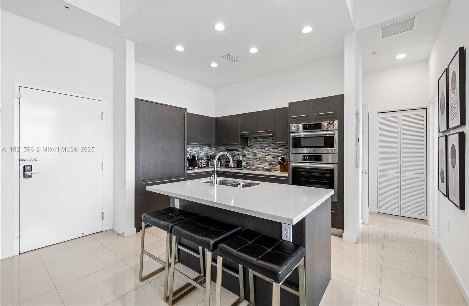 Small Image of 7825 NORTH WEST 107TH AVE #812, Doral Number 8