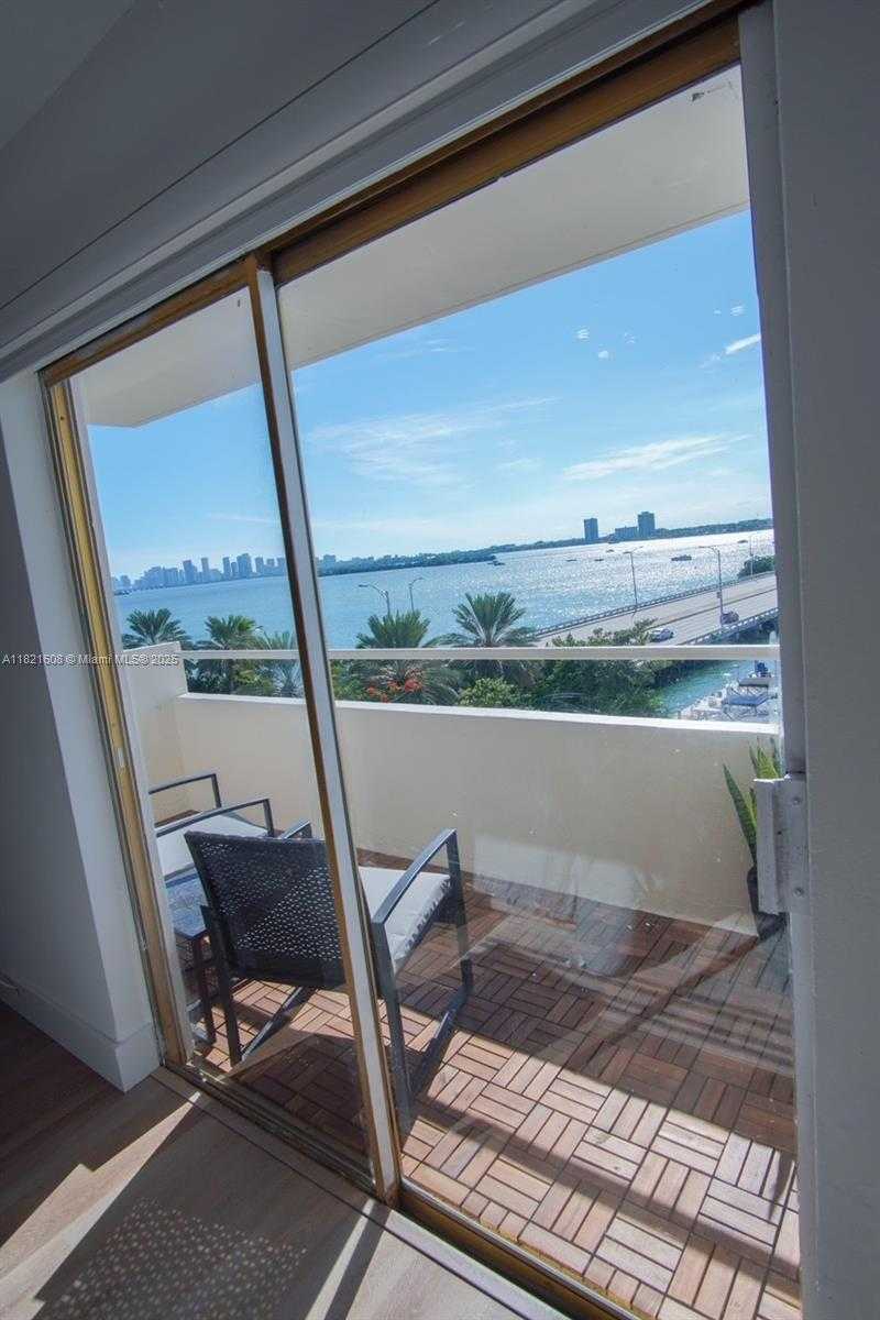Small Image of 7904 WEST DR #501, North Bay Village Number 9
