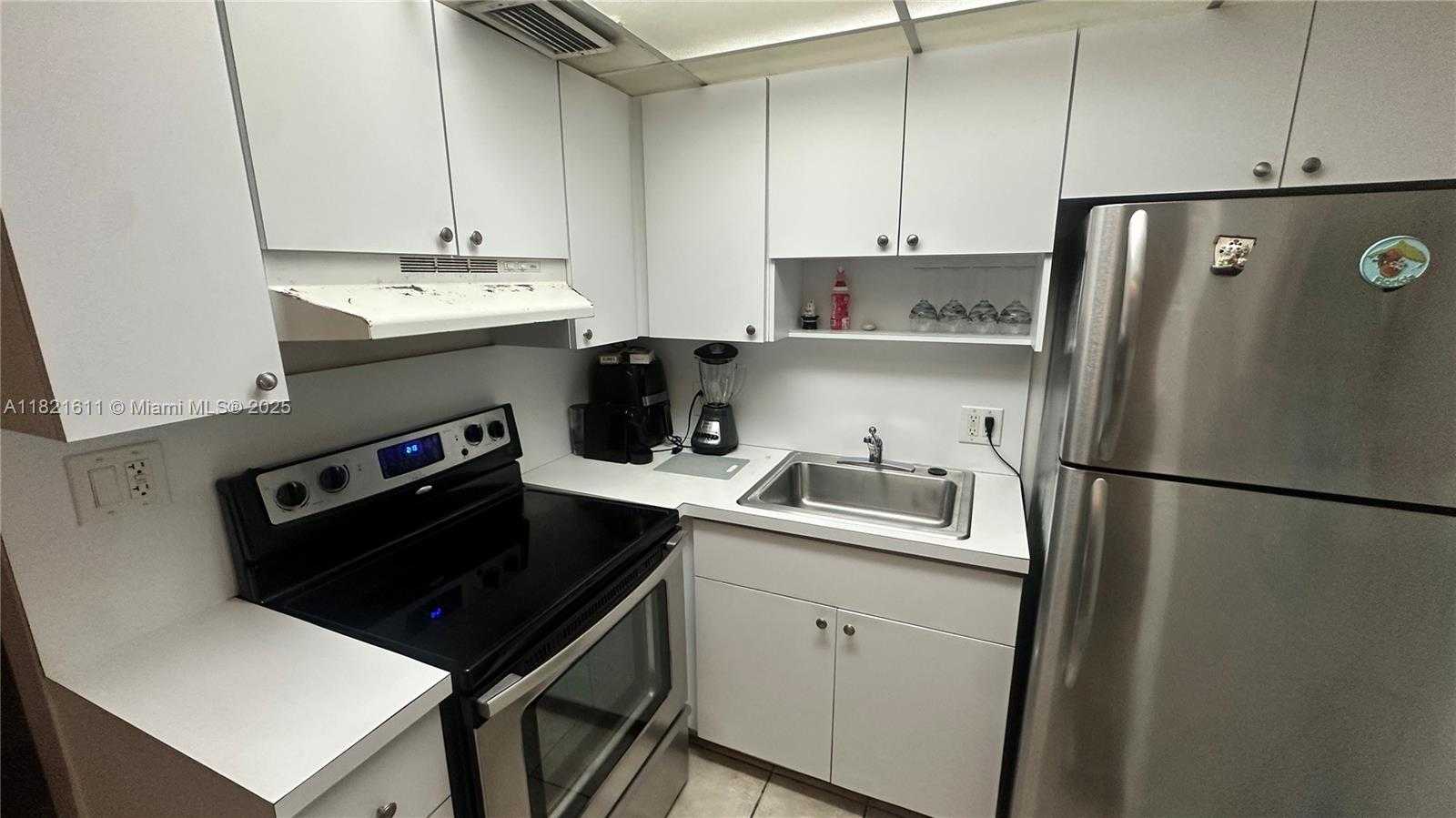 Small Image of 447 NORTH EAST 195TH ST #115, Miami Number 3