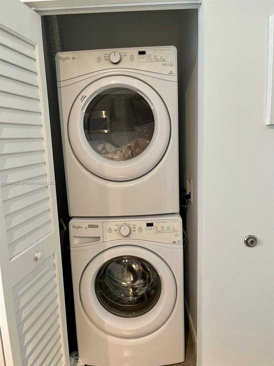 Imagen de Pequeño Objeto
