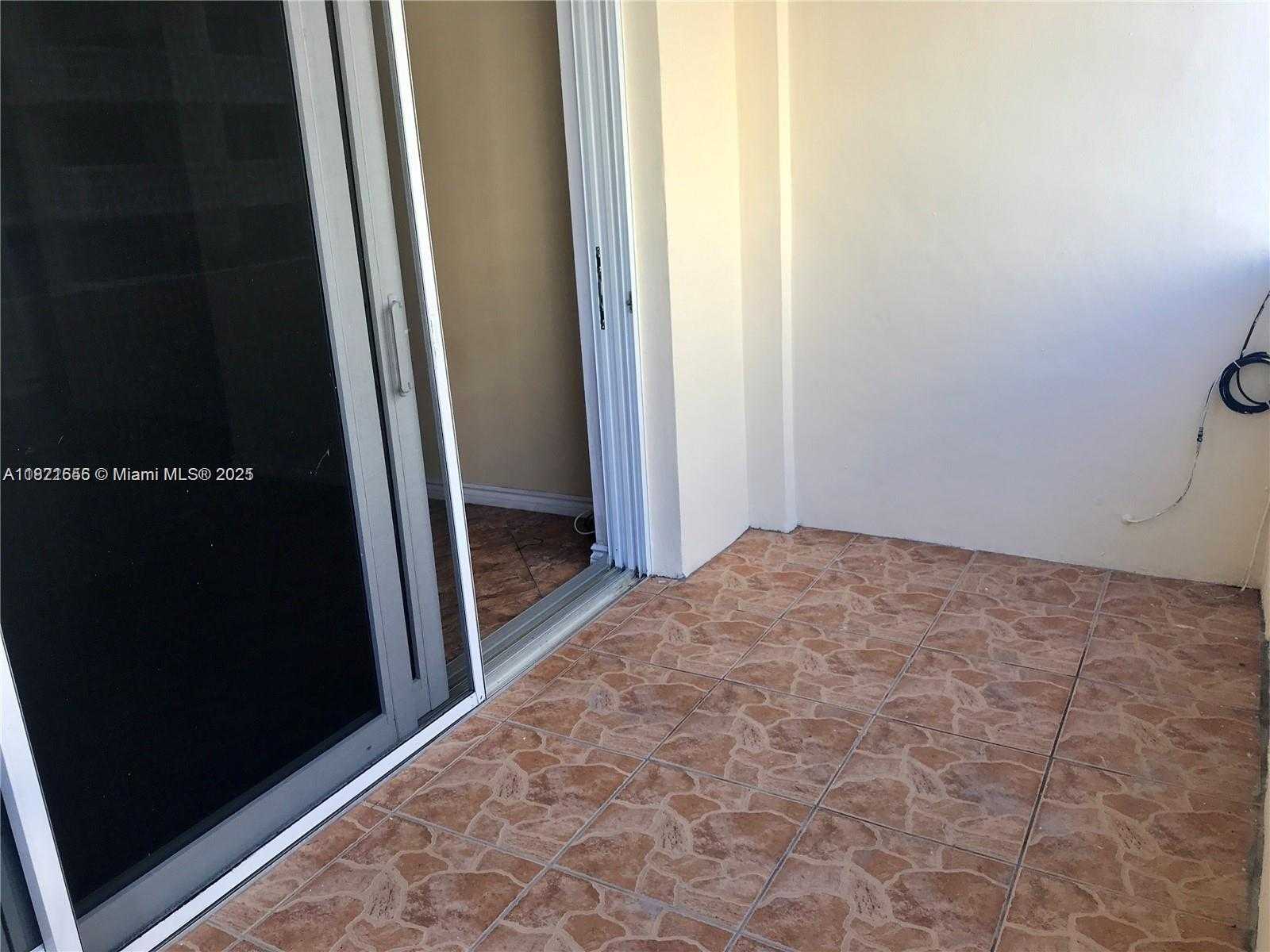 Small Image of 1833 SOUTH OCEAN DR #305, Hallandale Beach Number 13