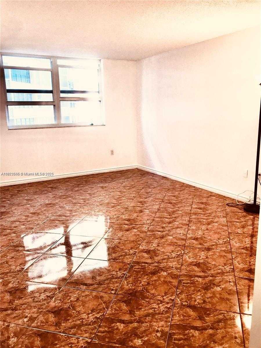 Small Image of 1833 SOUTH OCEAN DR #305, Hallandale Beach Number 22