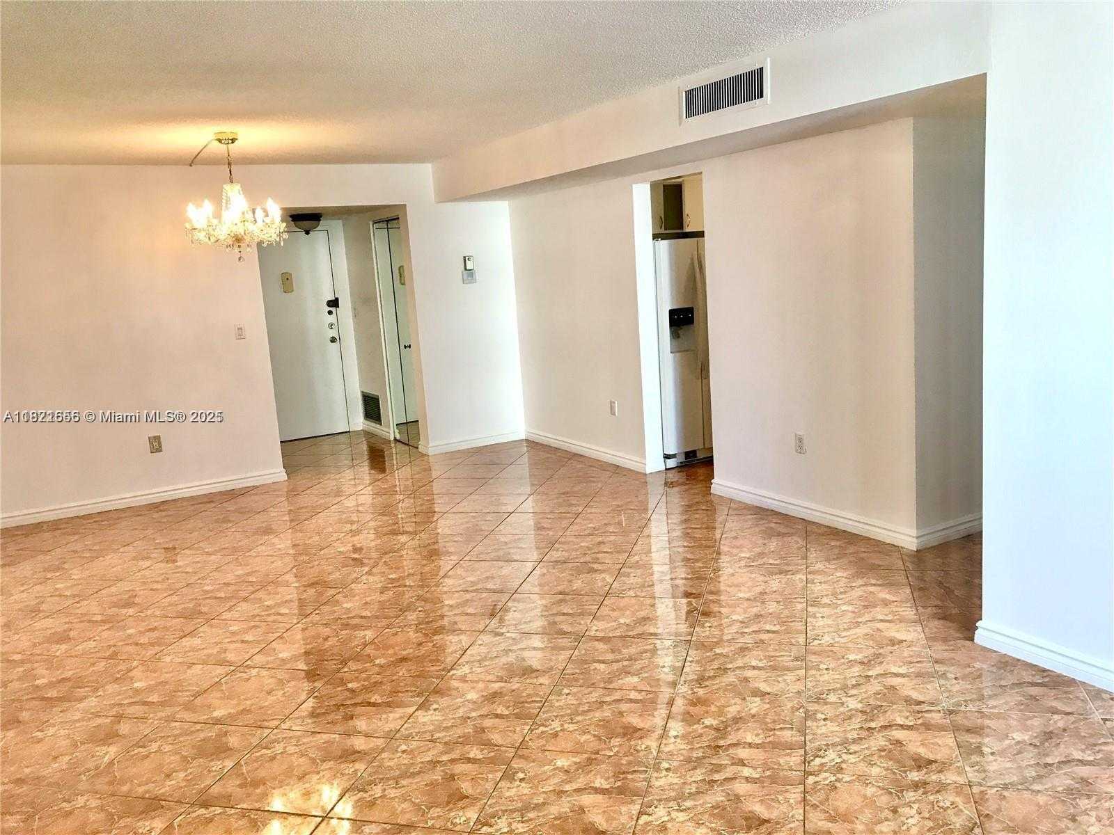 Small Image of 1833 SOUTH OCEAN DR #305, Hallandale Beach Number 4