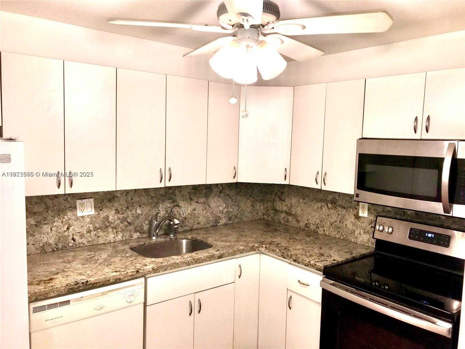 Small Image of 1833 SOUTH OCEAN DR #305, Hallandale Beach Number 8