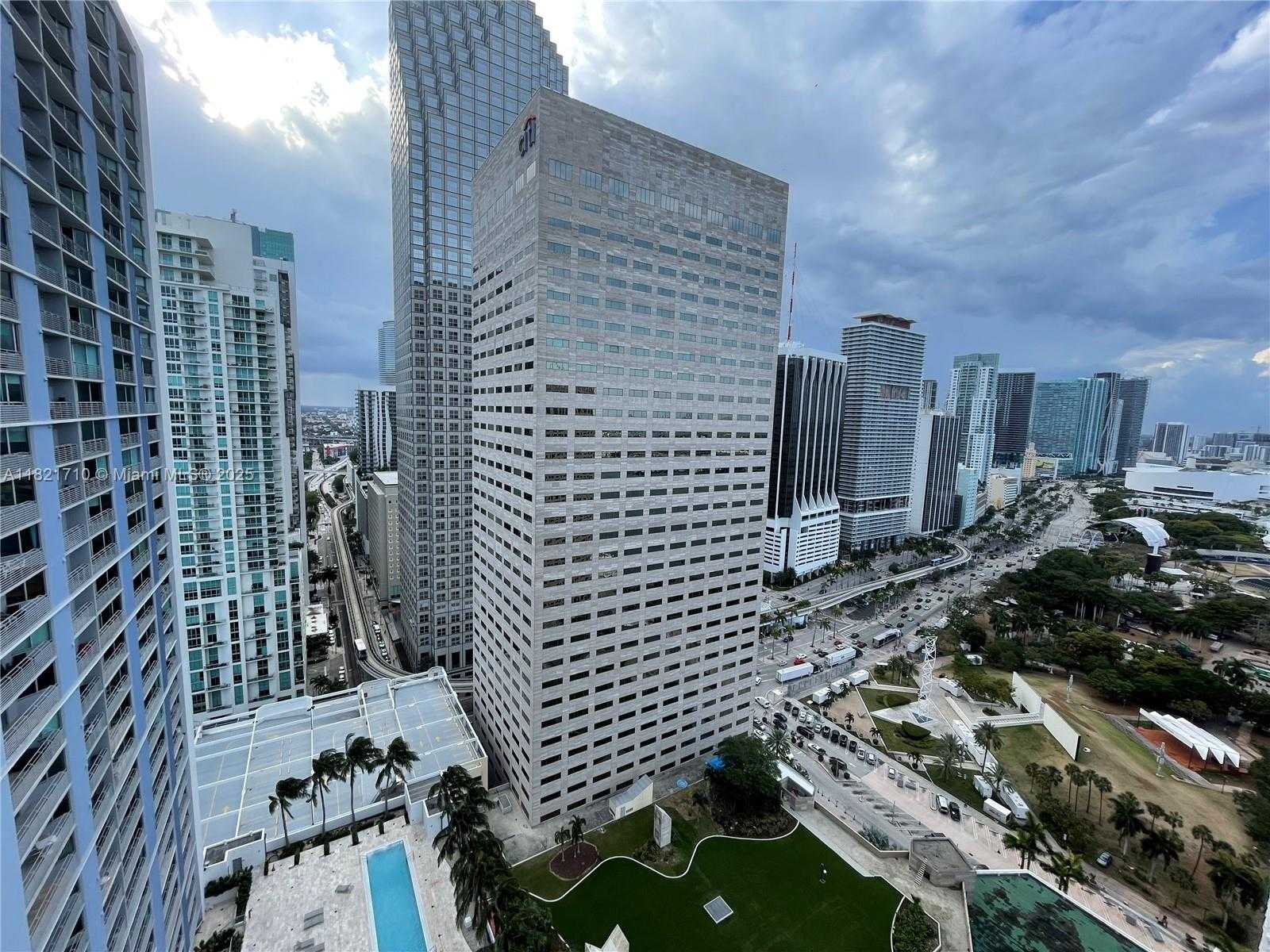 Small Image of 335 Biscayne Blvd, Miami, FL 33132, USA Number 19