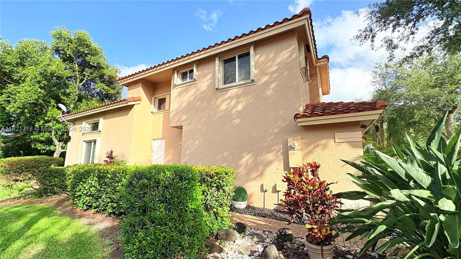 Small Image of 5729 NORTH WEST 125TH AVE, Coral Springs Number 2