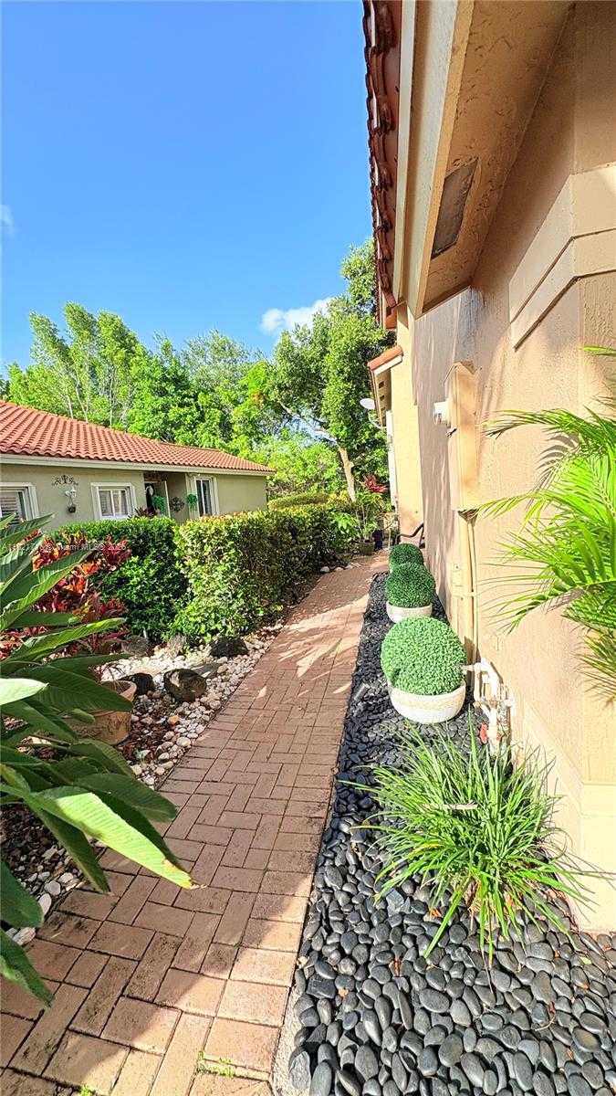 Small Image of 5729 NORTH WEST 125TH AVE, Coral Springs Number 6