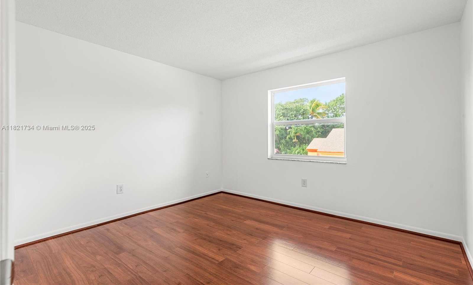 Small Image of 1912 MONROE ST #201, Hollywood Number 15