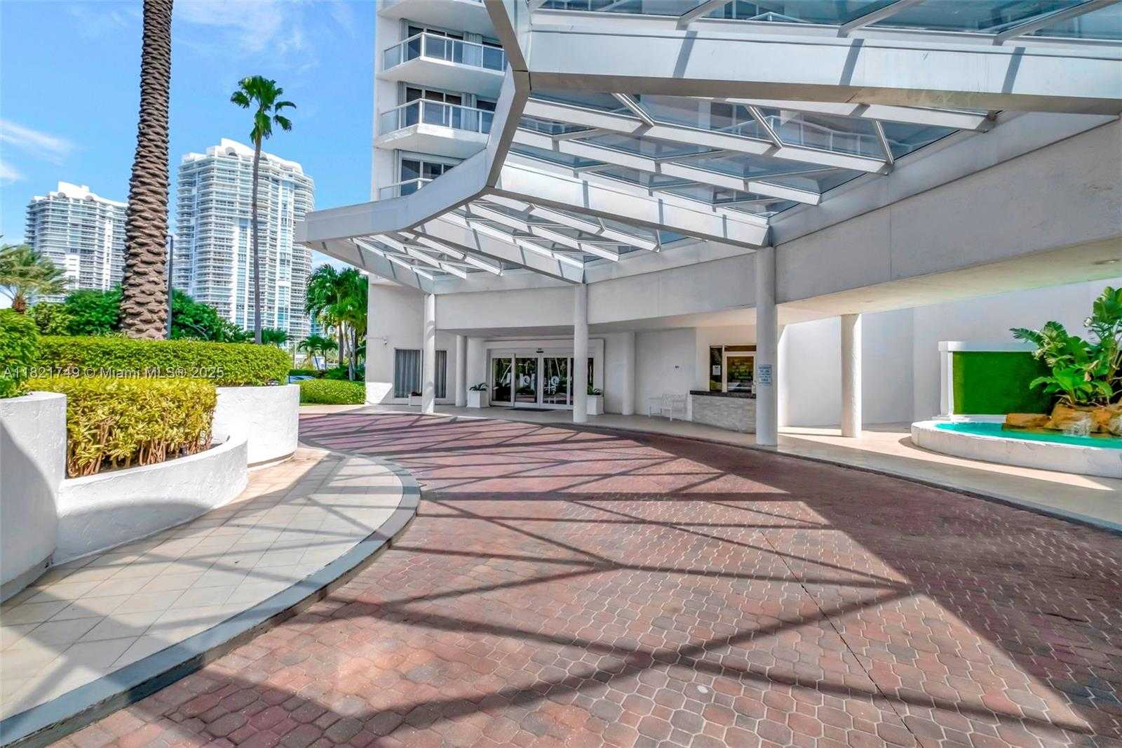 Small Image of 16425 COLLINS AVE #311, Sunny Isles Beach Number 3