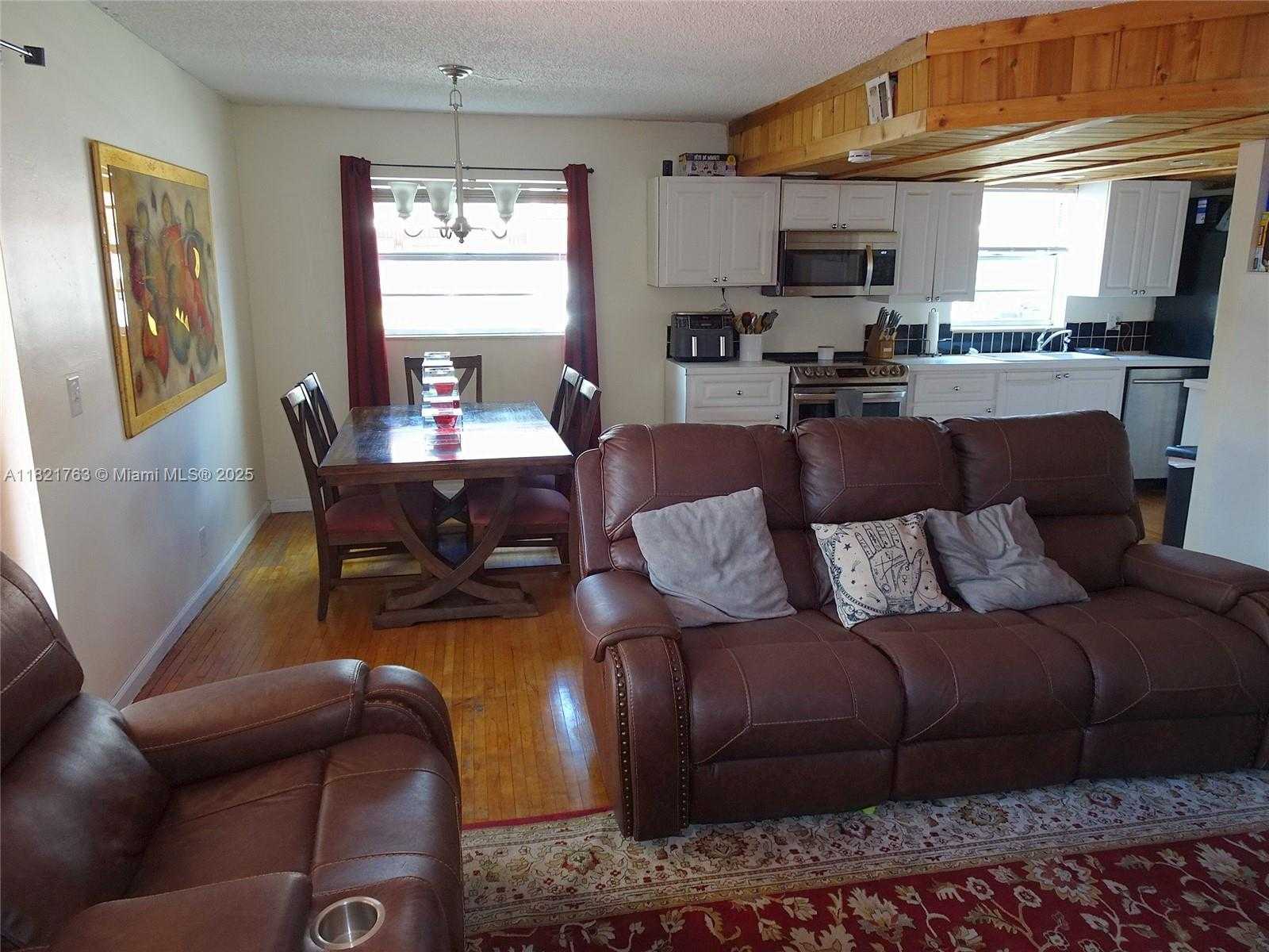 Small Image of 6680 SOUTH WEST 41 PL #32, Davie Number 13