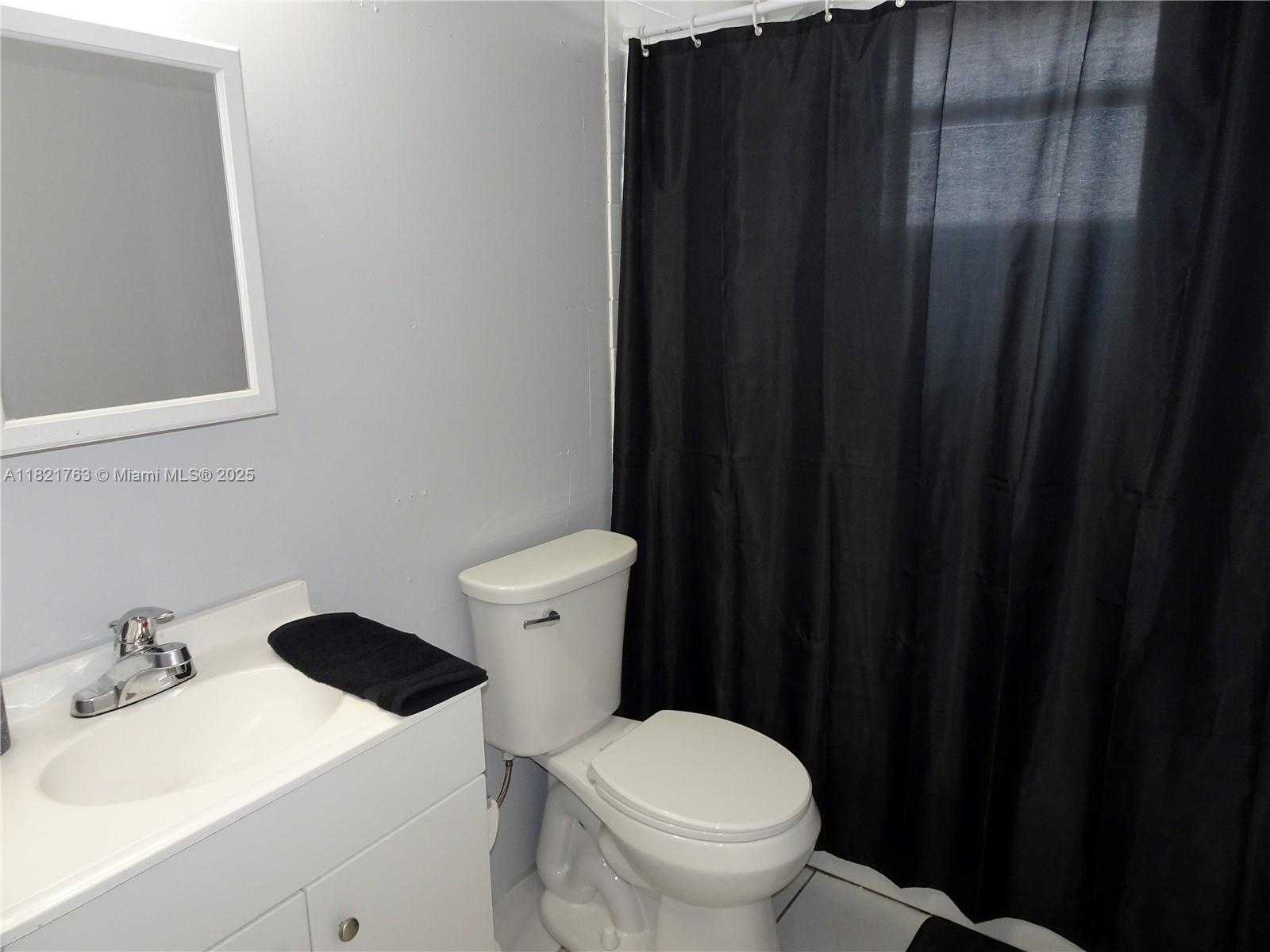 Small Image of 6680 SOUTH WEST 41 PL #32, Davie Number 30
