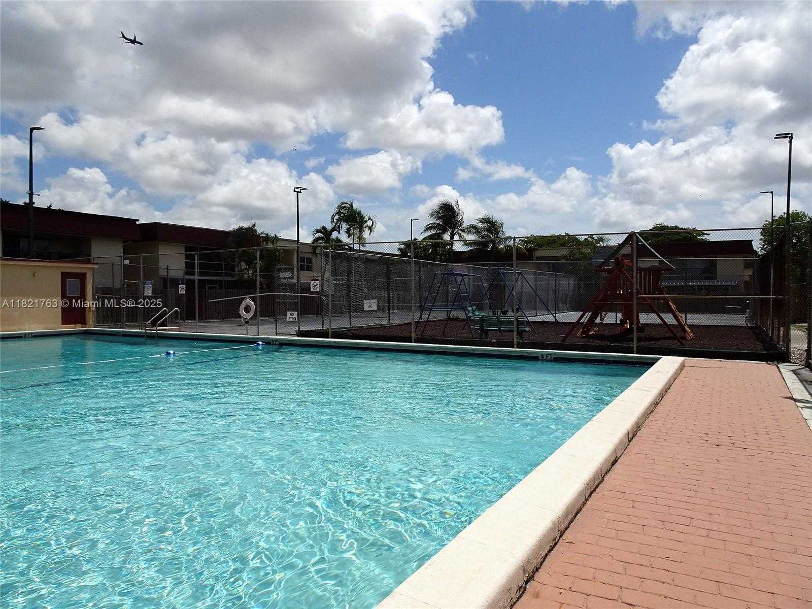 Small Image of 6680 SOUTH WEST 41 PL #32, Davie Number 37