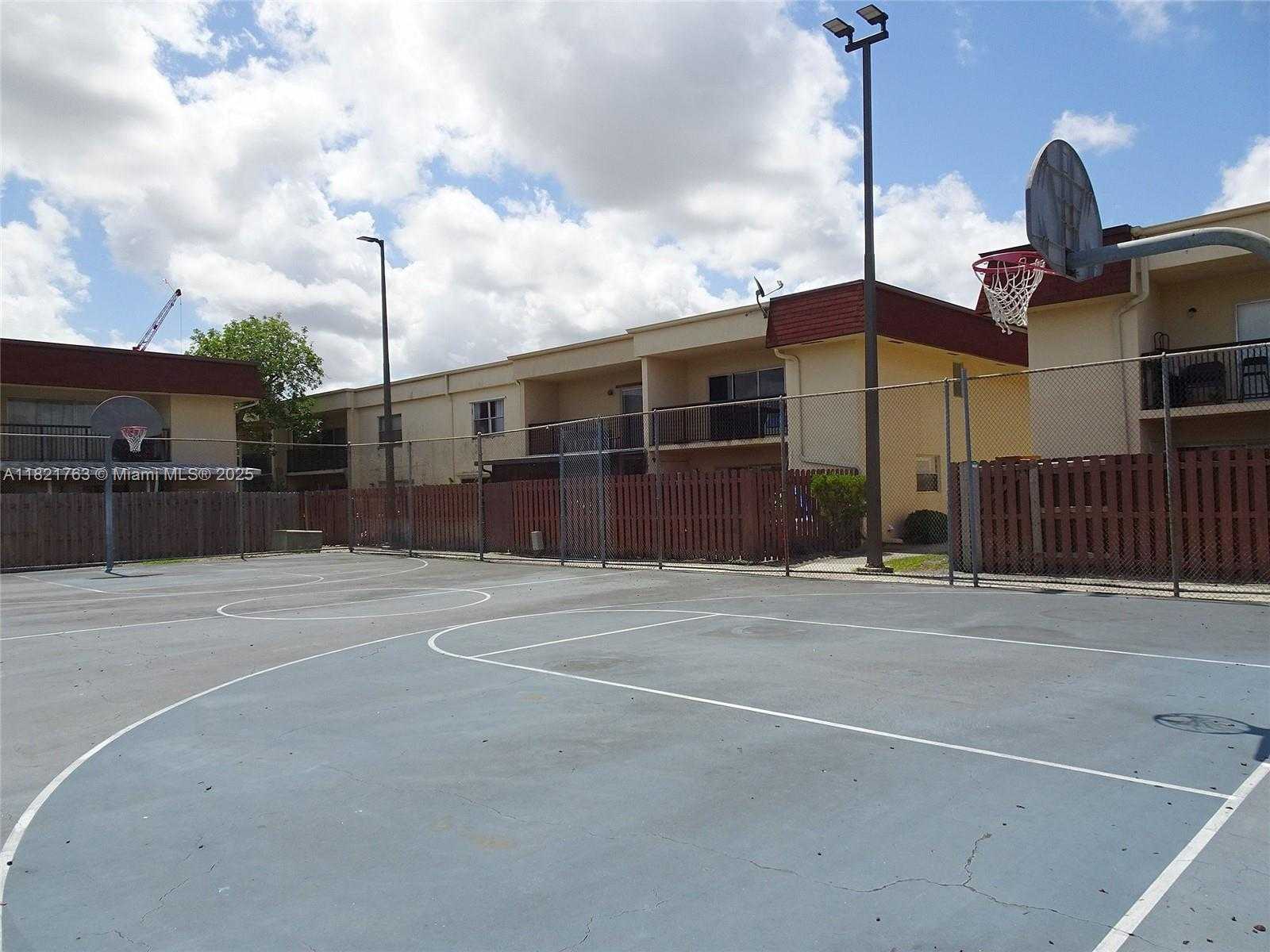 Small Image of 6680 SOUTH WEST 41 PL #32, Davie Number 40