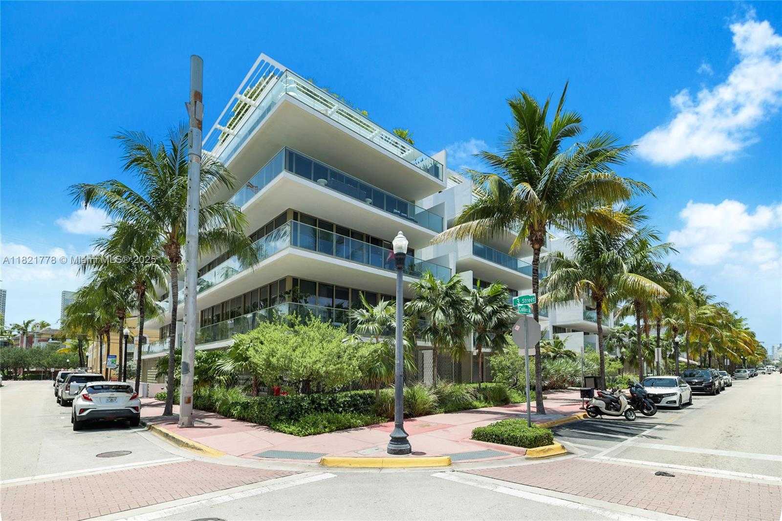 Small Image of 300 COLLINS AVE #3D, Miami Beach Number 14