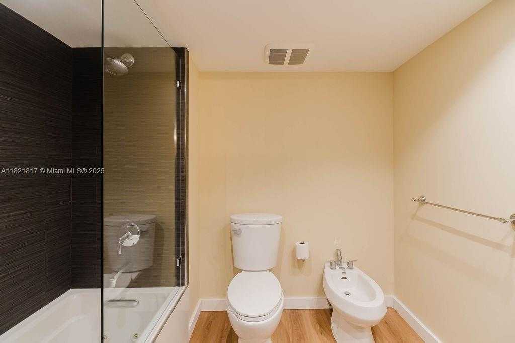 Small Image of 11 ISLAND AVE #1410, Miami Beach Number 14