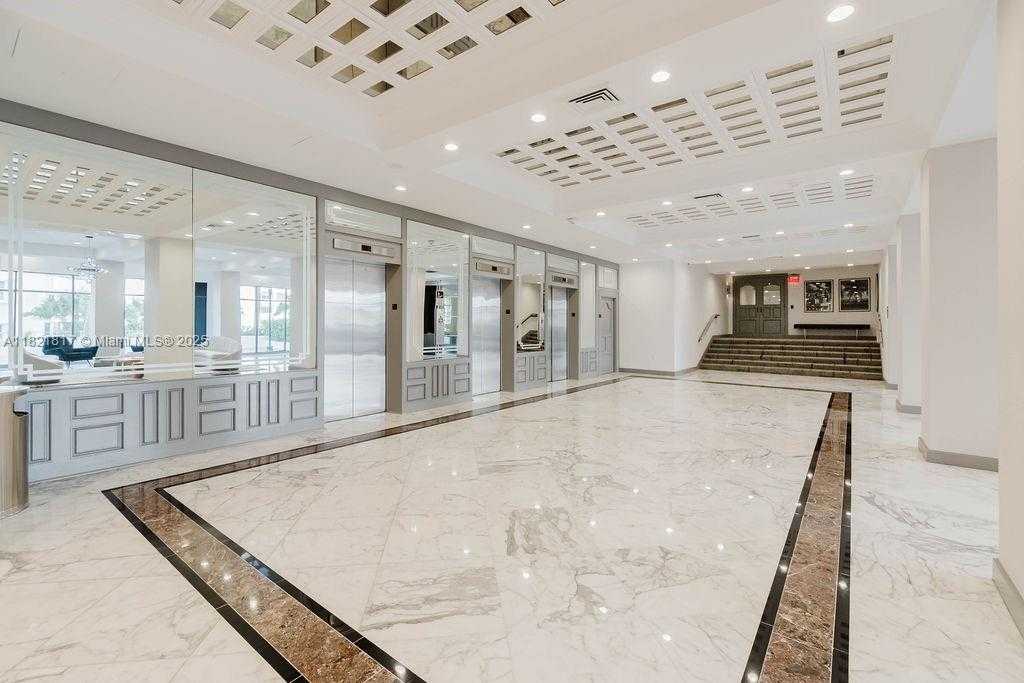 Small Image of 11 ISLAND AVE #1410, Miami Beach Number 20