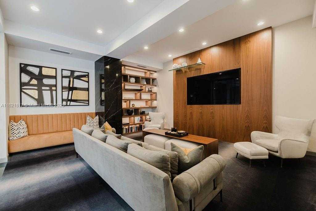 Small Image of 11 ISLAND AVE #1410, Miami Beach Number 26