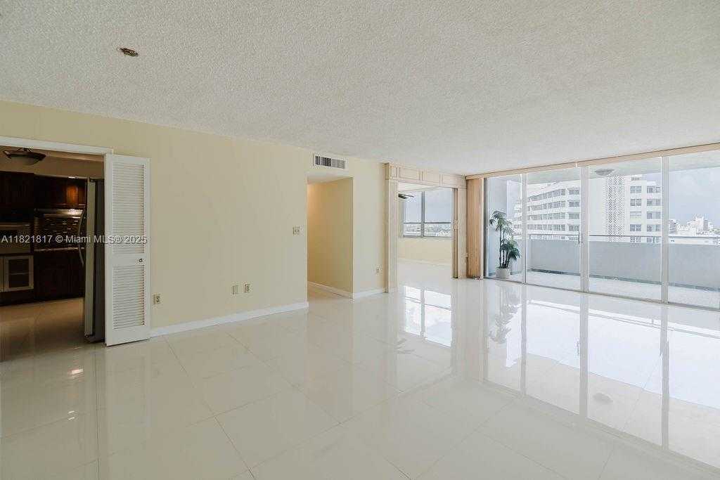 Small Image of 11 ISLAND AVE #1410, Miami Beach Number 5