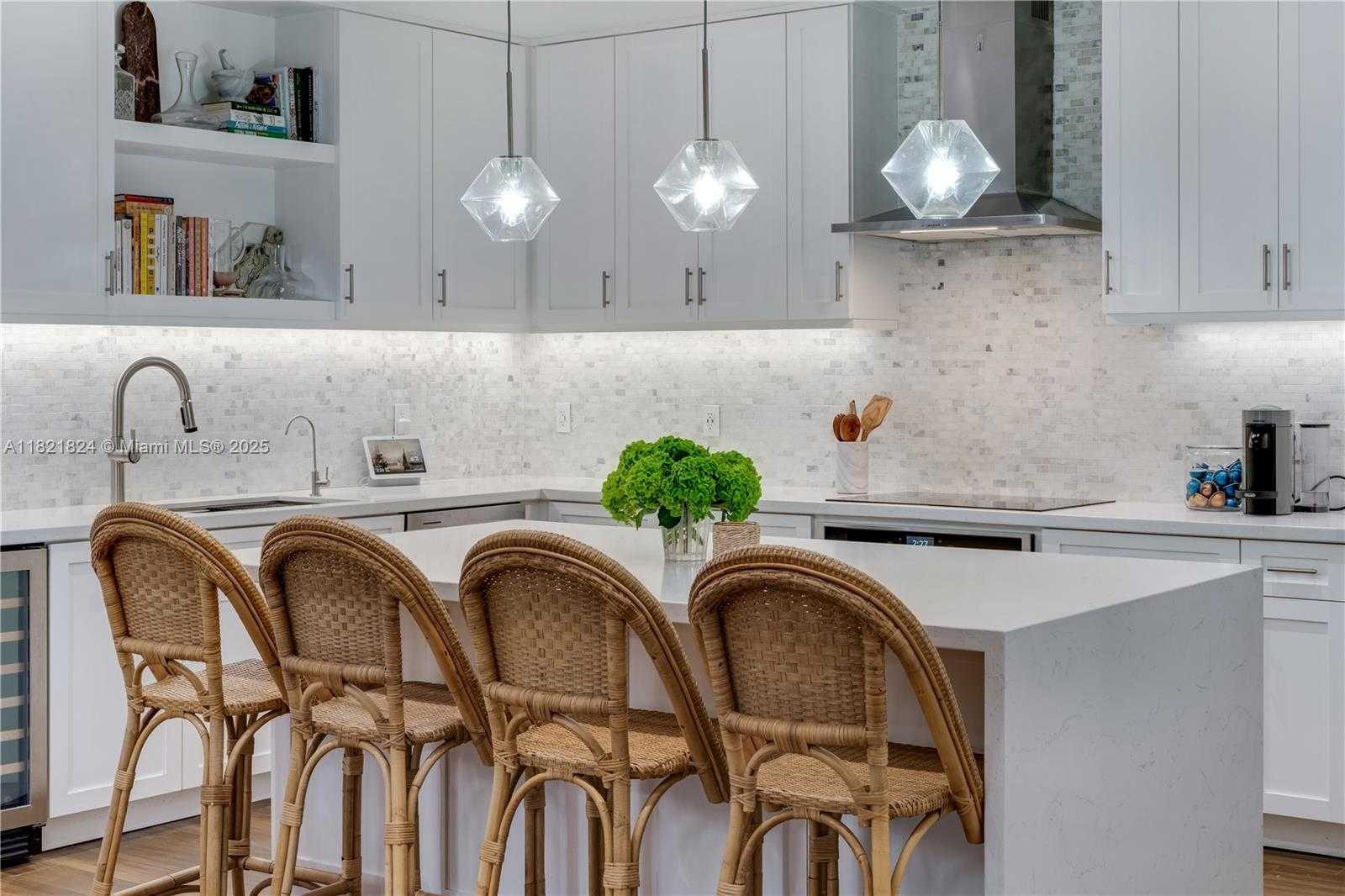 Small Image of 888 SOUTH DOUGLAS RD #115, Coral Gables Number 15