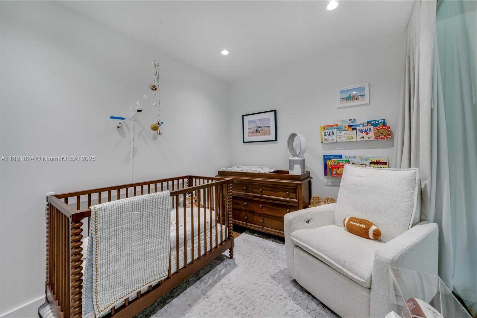 Small Image of 888 SOUTH DOUGLAS RD #115, Coral Gables Number 22