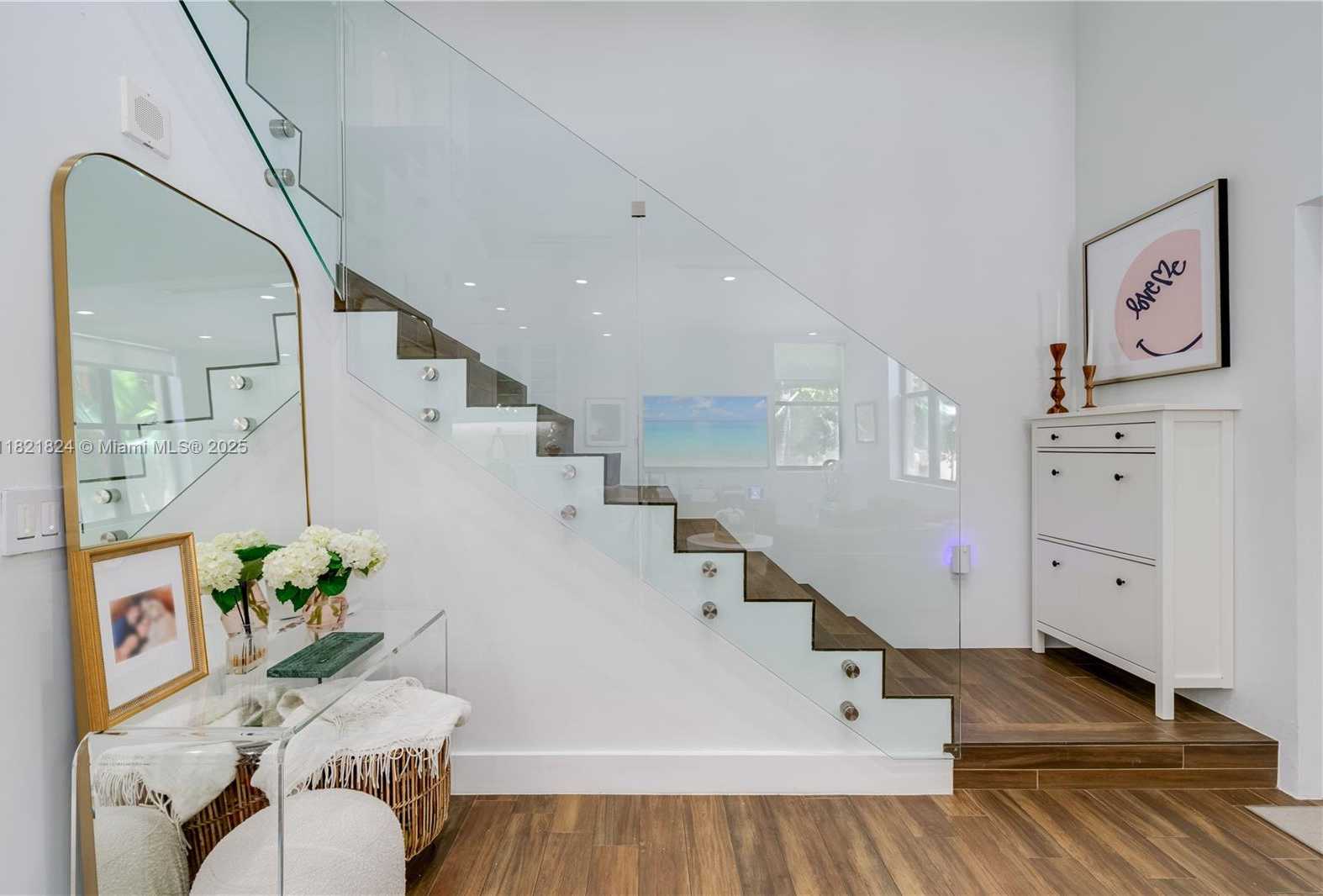 Small Image of 888 SOUTH DOUGLAS RD #115, Coral Gables Number 6