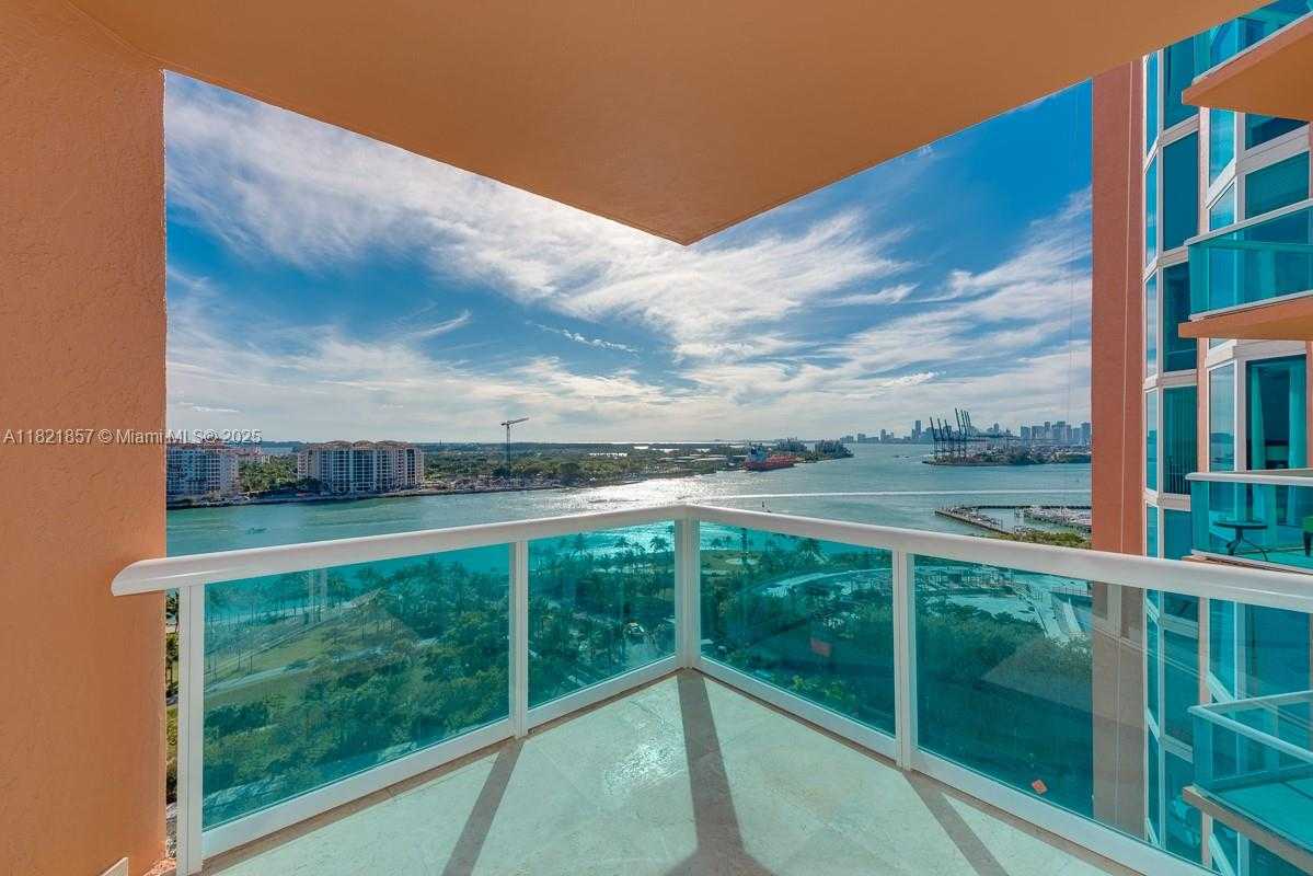 Small Image of 300 SOUTH POINTE DR #1602, Miami Beach Number 17