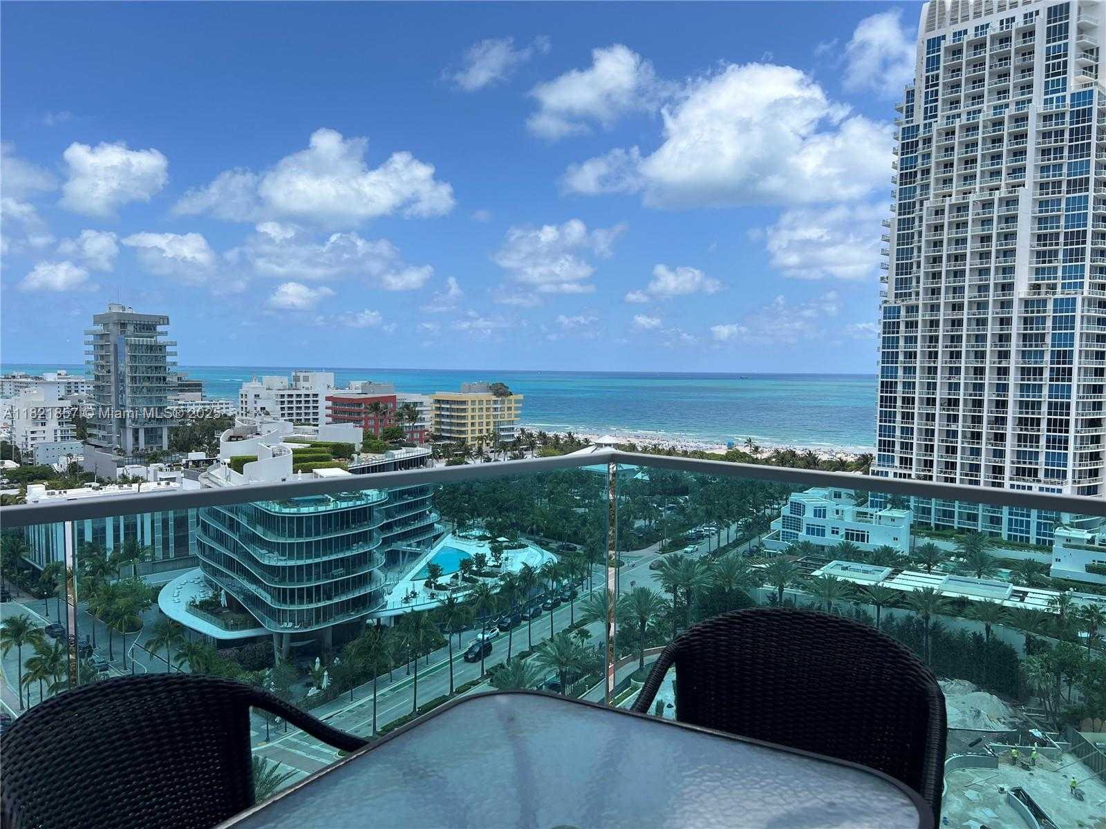 Small Image of 300 SOUTH POINTE DR #1602, Miami Beach Number 21