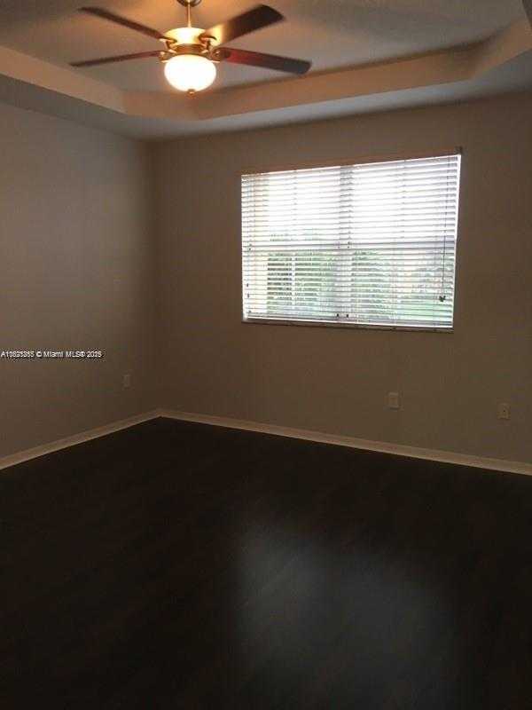 Small Image of 15270 SOUTH WEST 30TH TER, Miami Number 12