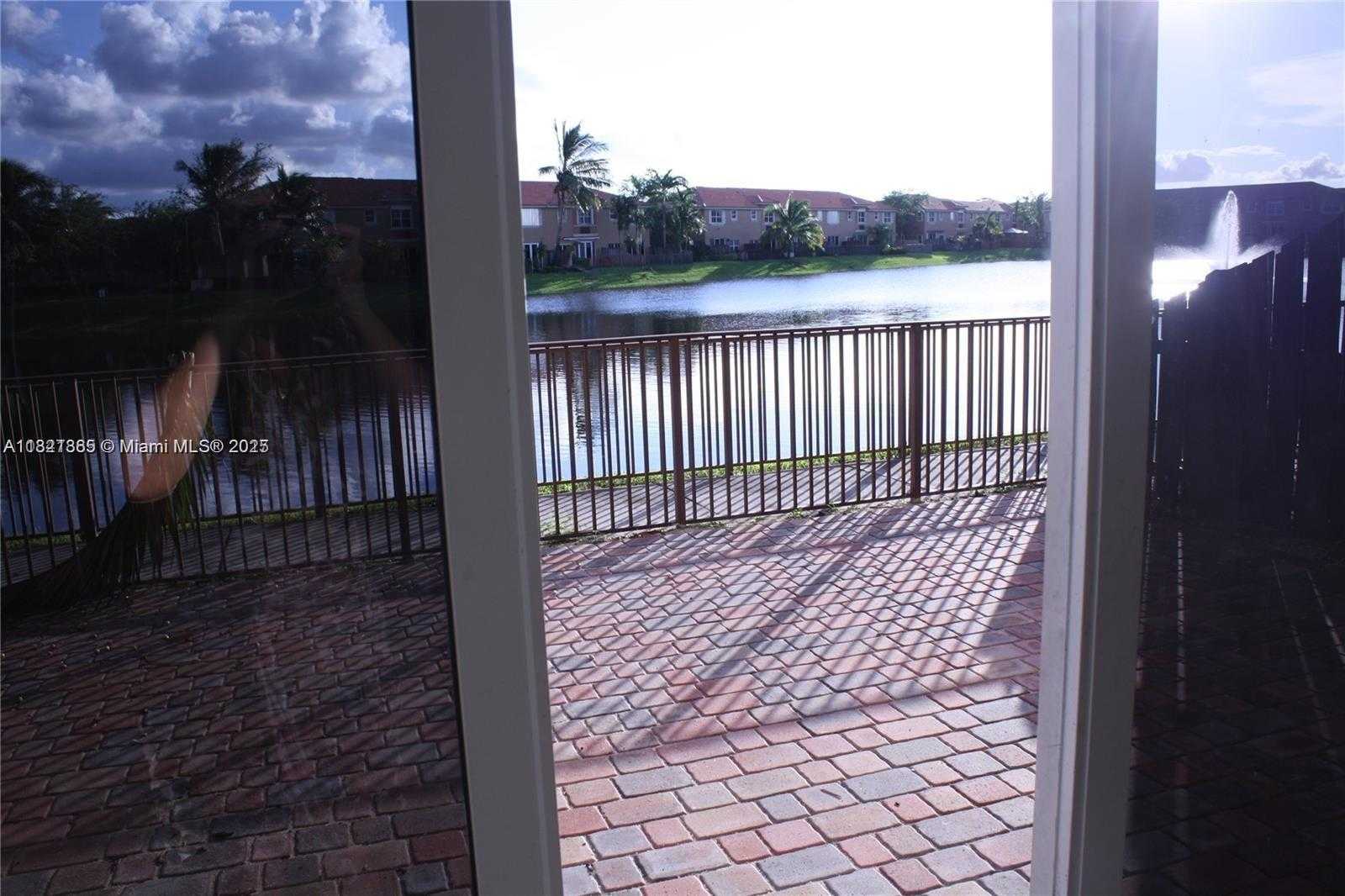 Small Image of 15270 SOUTH WEST 30TH TER, Miami Number 4
