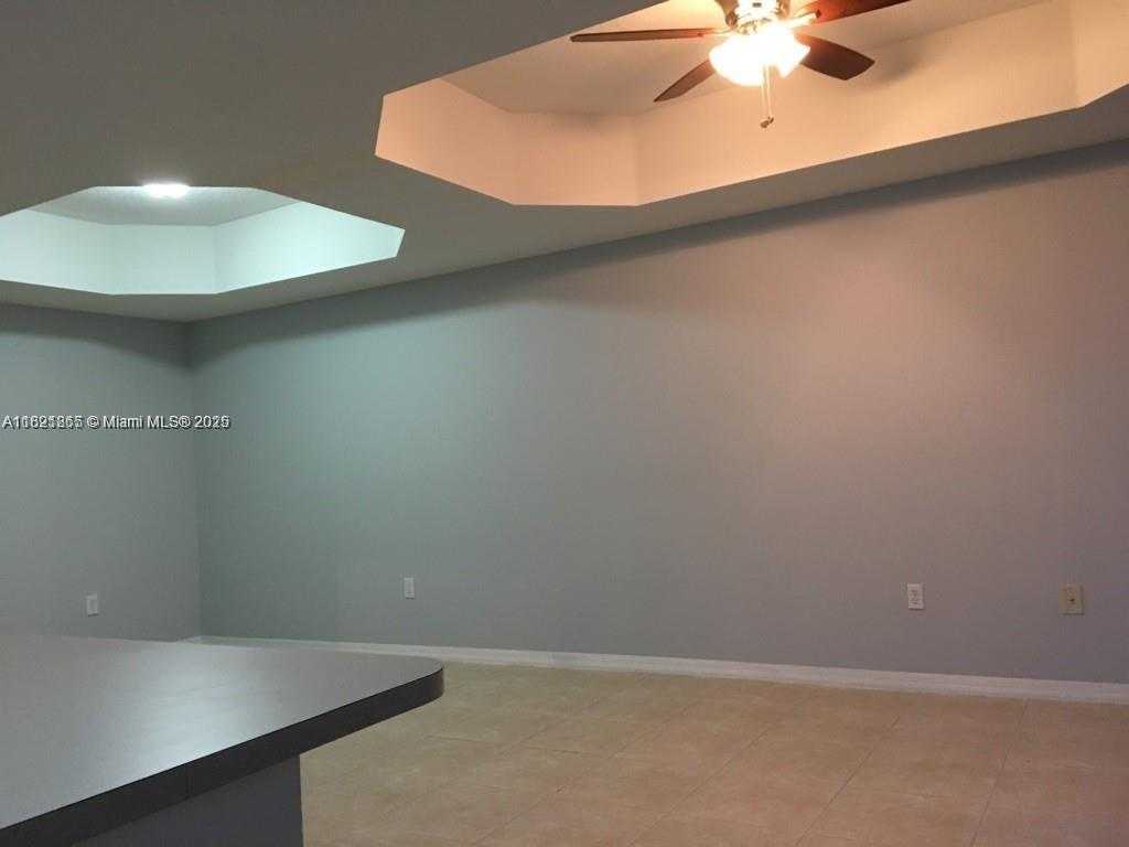 Small Image of 15270 SOUTH WEST 30TH TER, Miami Number 8