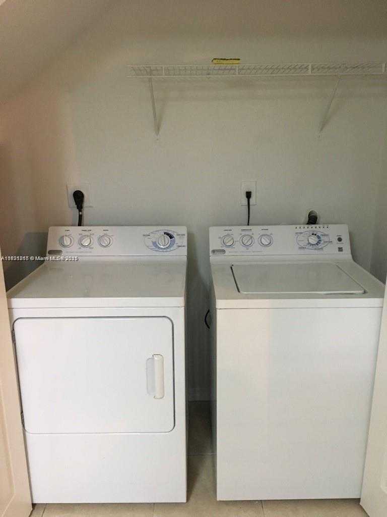 Small Image of 15270 SOUTH WEST 30TH TER, Miami Number 9