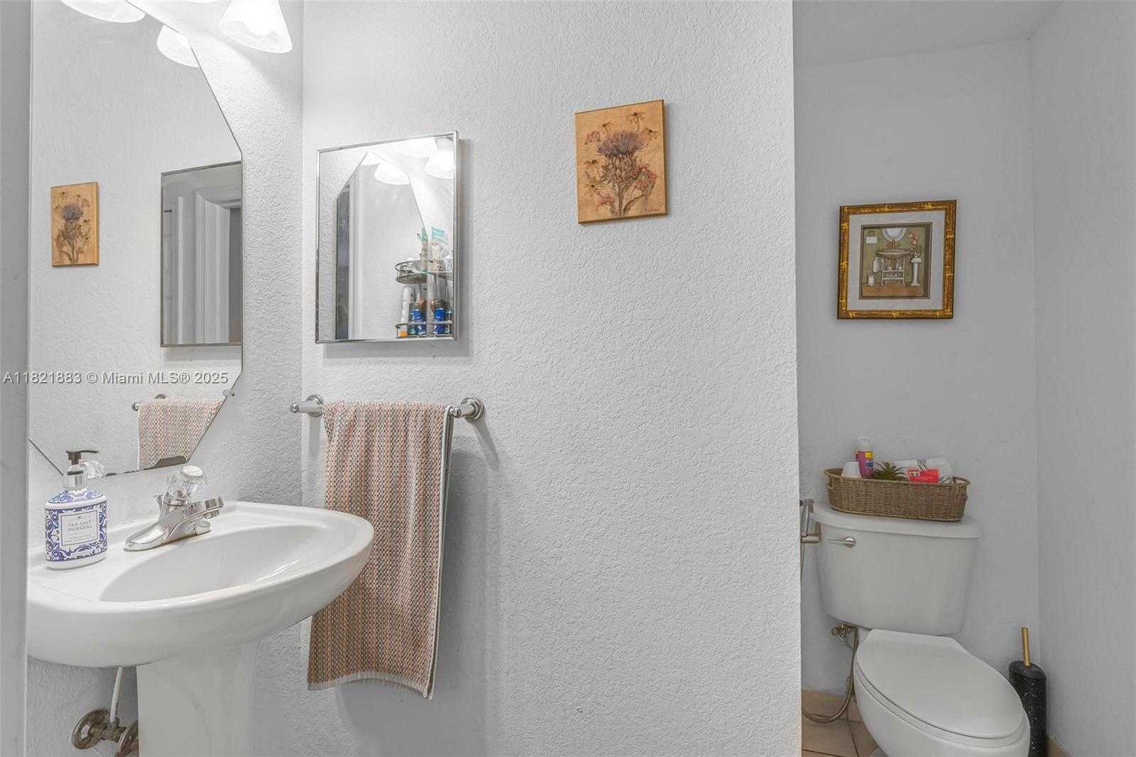 Small Image of 12540 SOUTH WEST 125TH ST, Miami Number 13