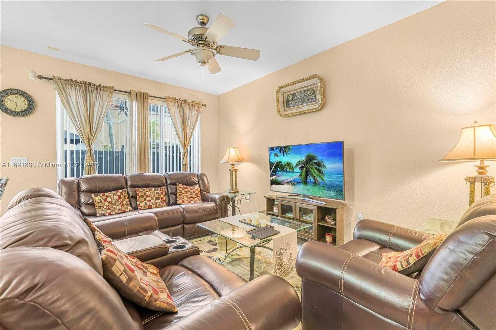 Small Image of 12540 SOUTH WEST 125TH ST, Miami Number 8