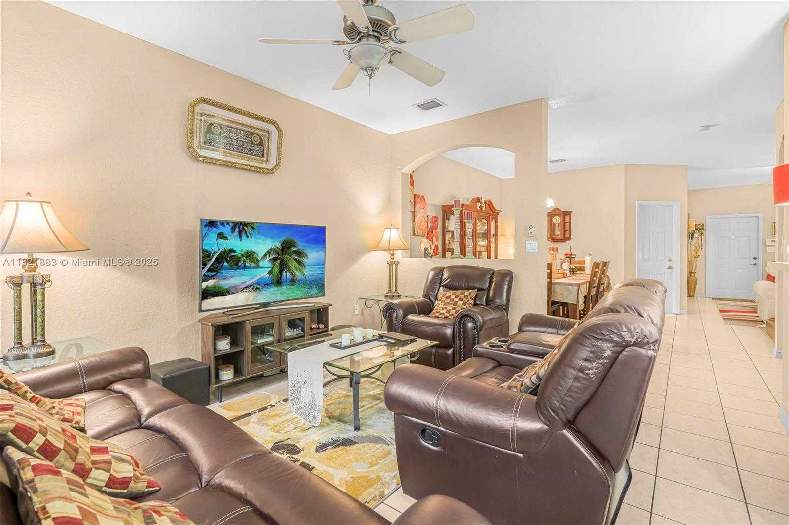 Small Image of 12540 SOUTH WEST 125TH ST, Miami Number 9