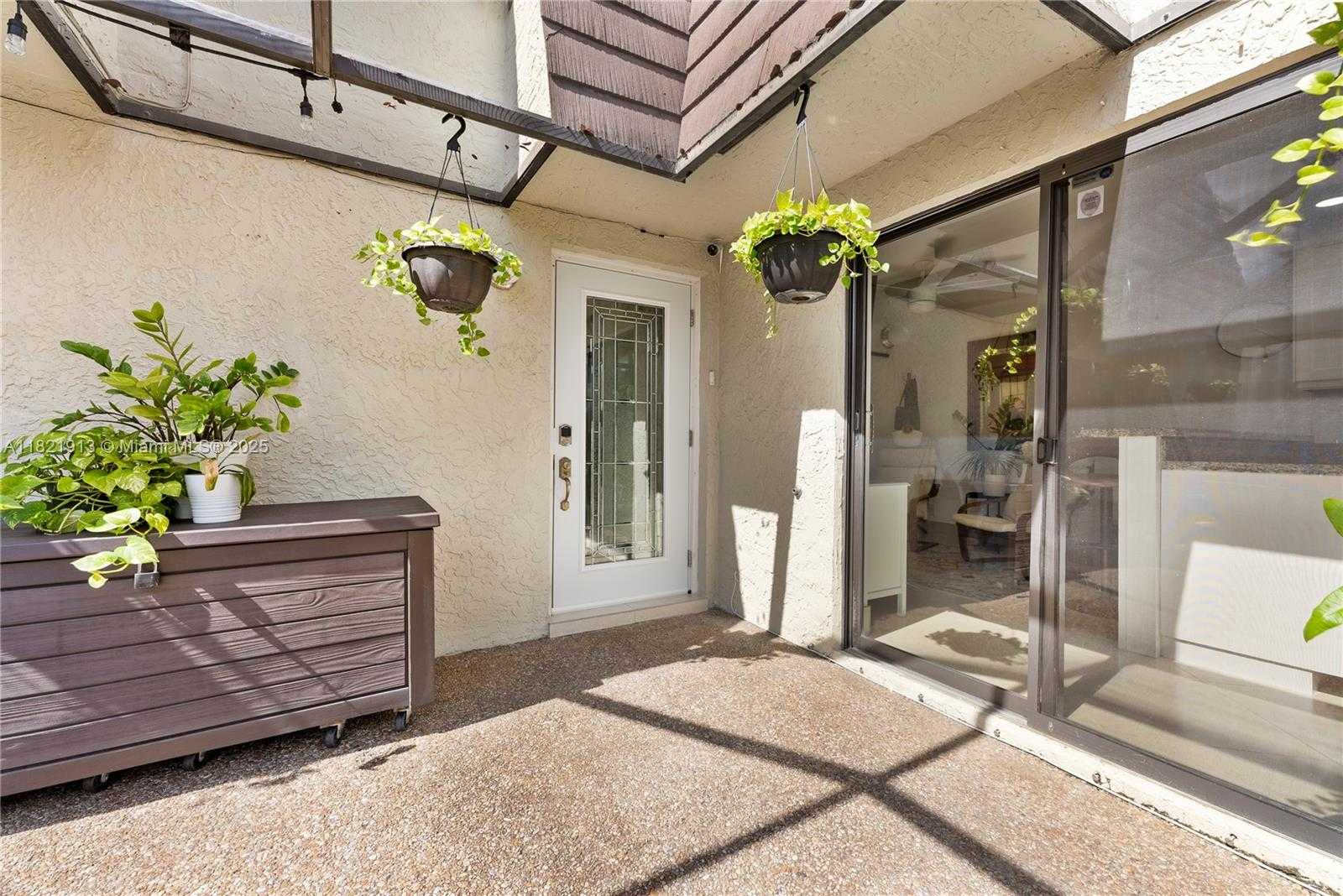 Small Image of 2571 NORTH WEST 99TH AVE, Coral Springs Number 3