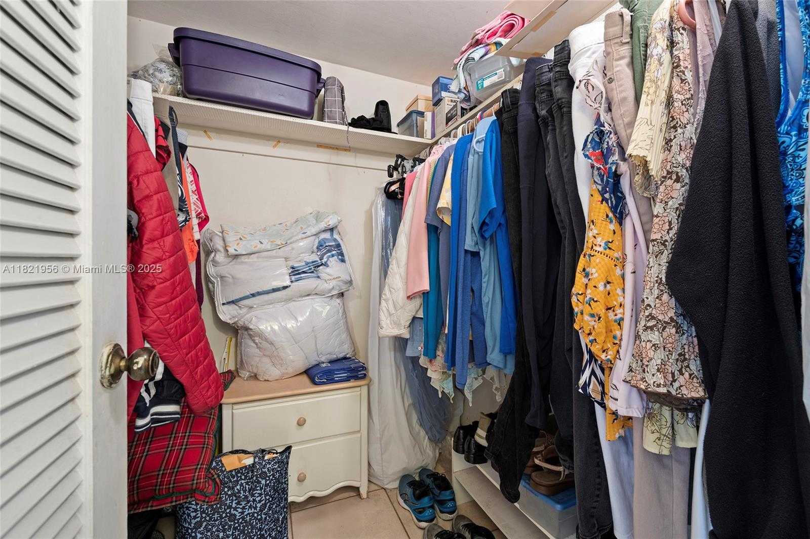 Small Image of 2930 POINT EAST DR #E106, Aventura Number 5