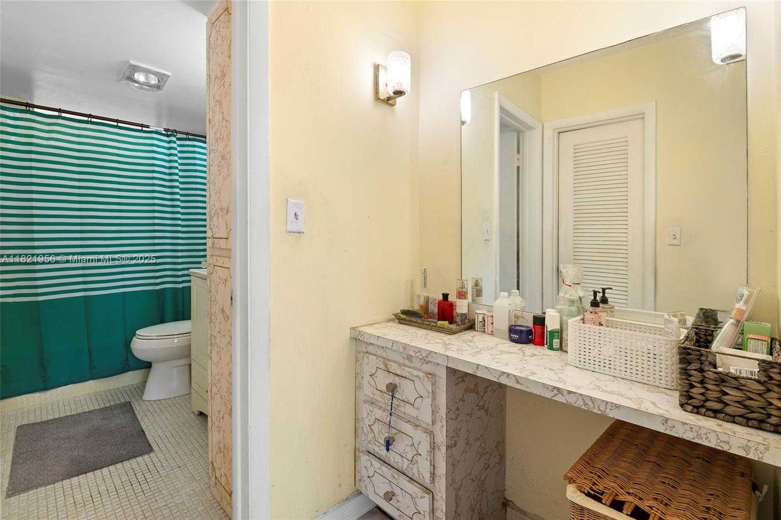 Small Image of 2930 POINT EAST DR #E106, Aventura Number 8