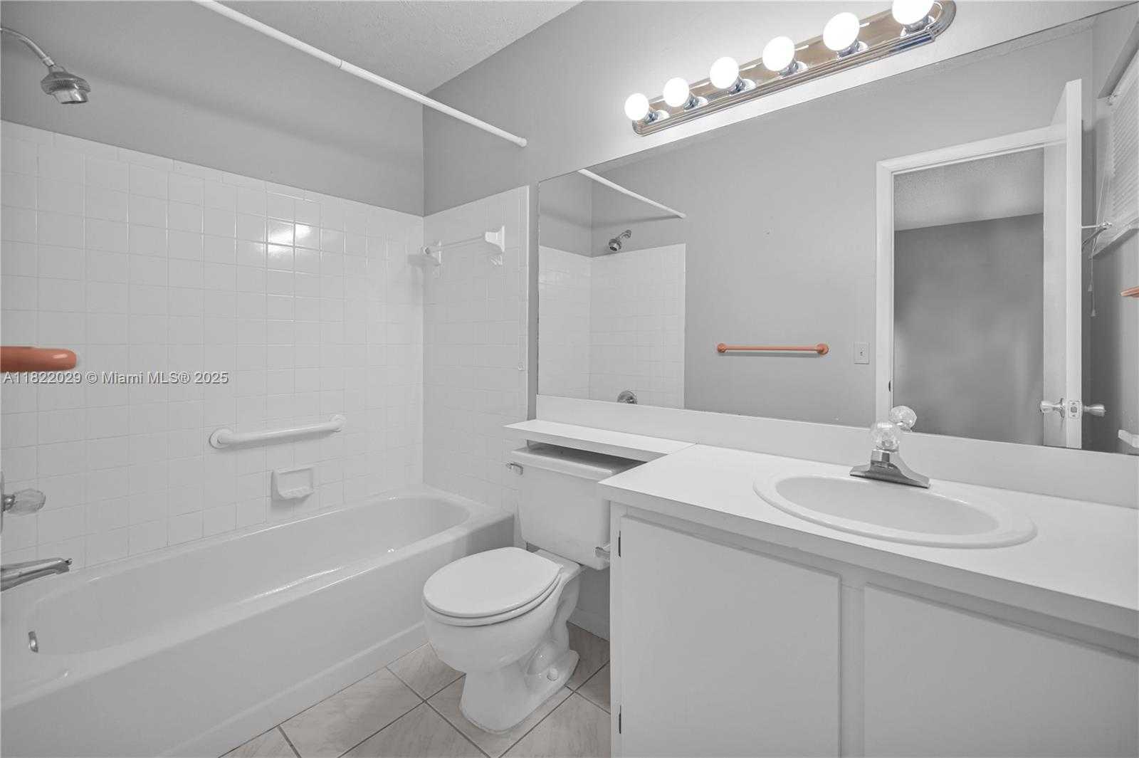 Small Image of 502 WESTREE LN, Plantation Number 14