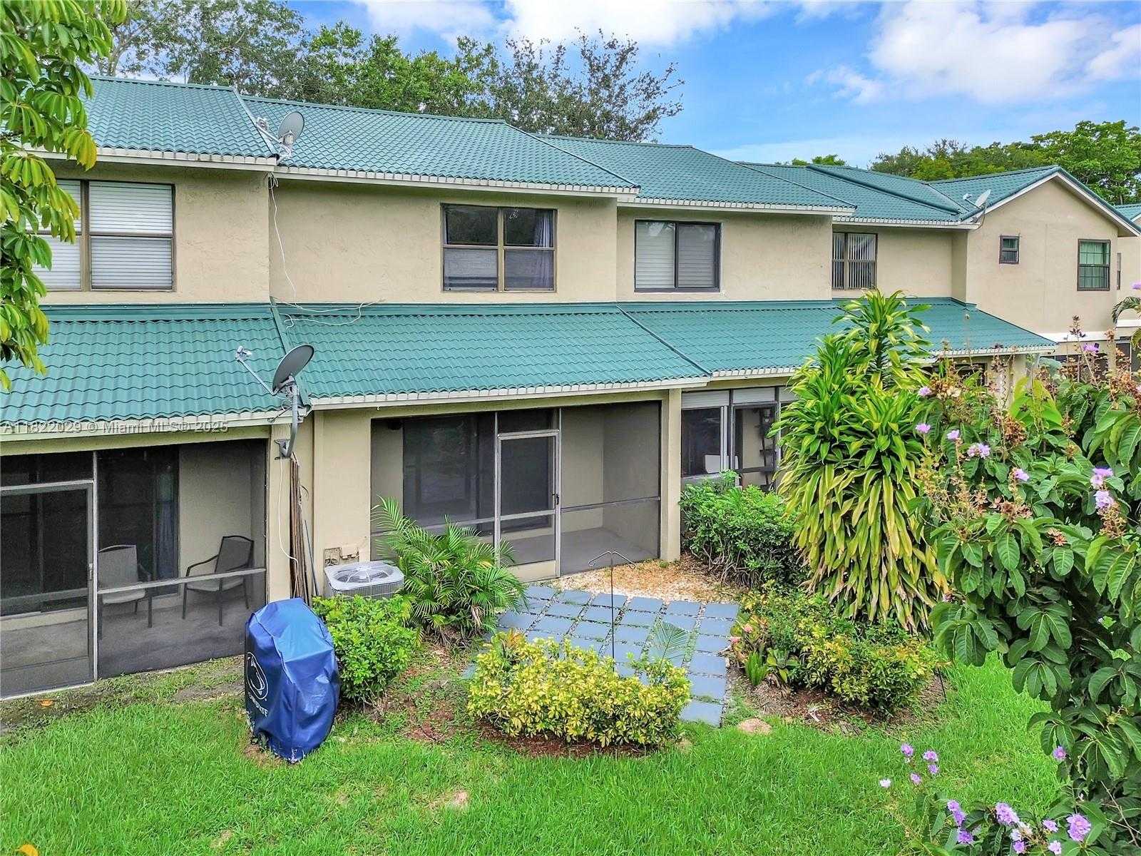 Small Image of 502 WESTREE LN, Plantation Number 18