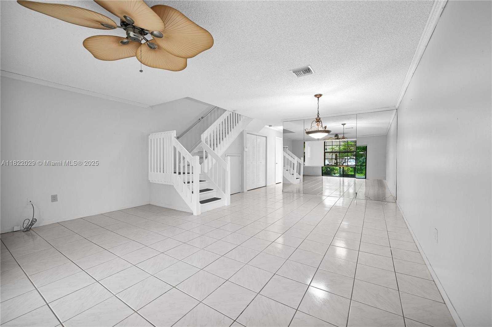Small Image of 502 WESTREE LN, Plantation Number 4