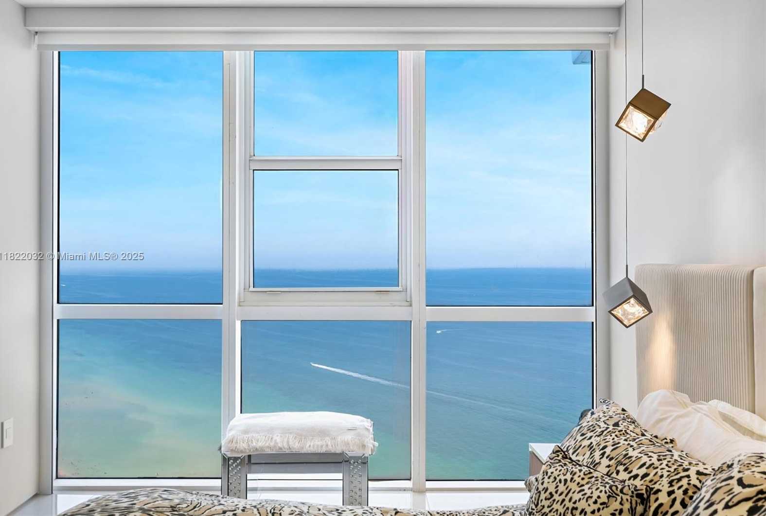 Small Image of 18201 COLLINS AVE 5306-W/2 CAR GARAGE #5306, Sunny Isles Beach Number 23
