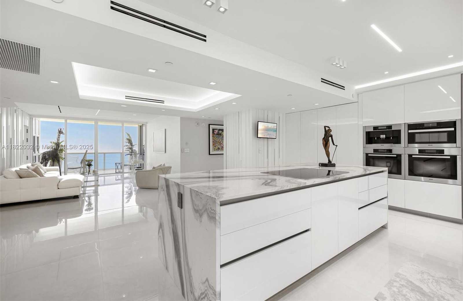 Small Image of 18201 COLLINS AVE 5306-W/2 CAR GARAGE #5306, Sunny Isles Beach Number 5