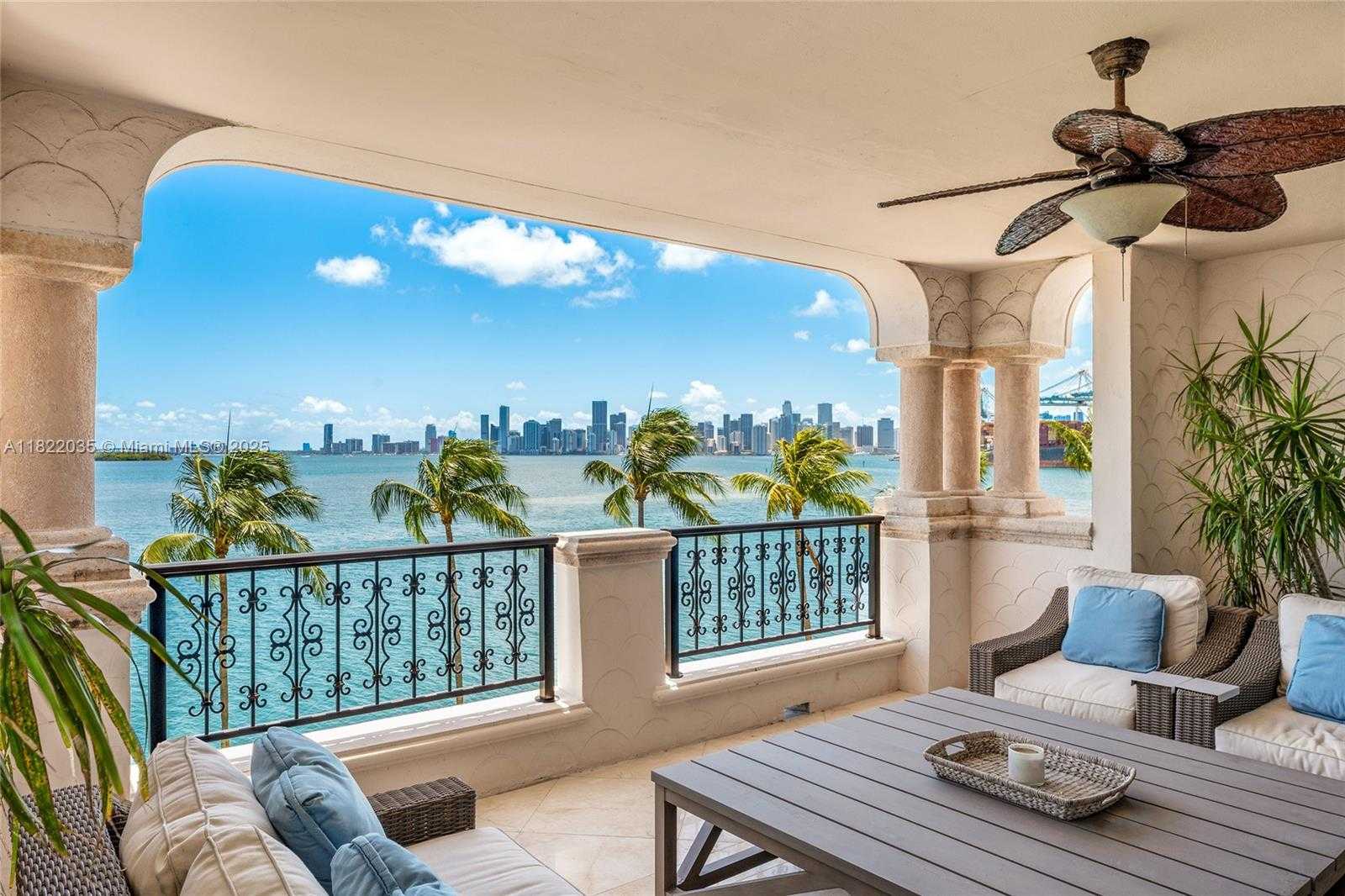 Small Image of 5233 FISHER ISLAND DR #5233, Miami Beach Number 4