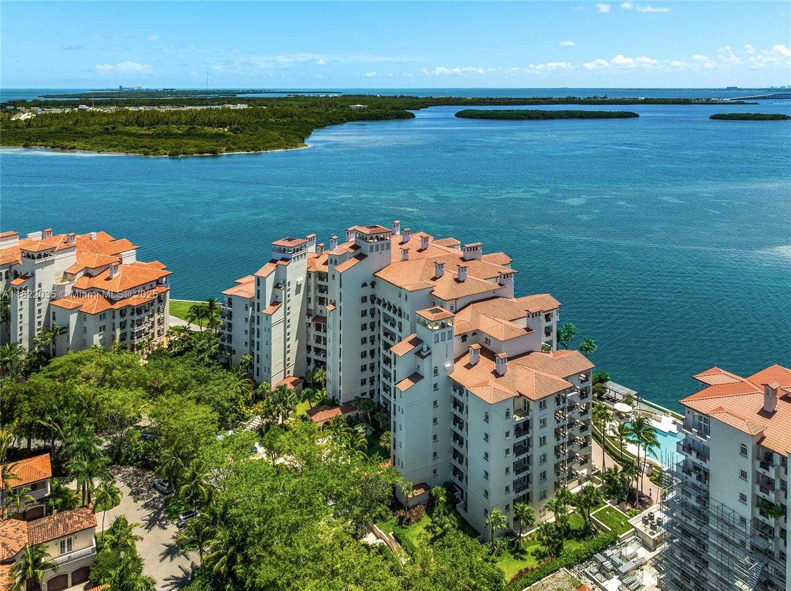 Small Image of 5233 FISHER ISLAND DR #5233, Miami Beach Number 47