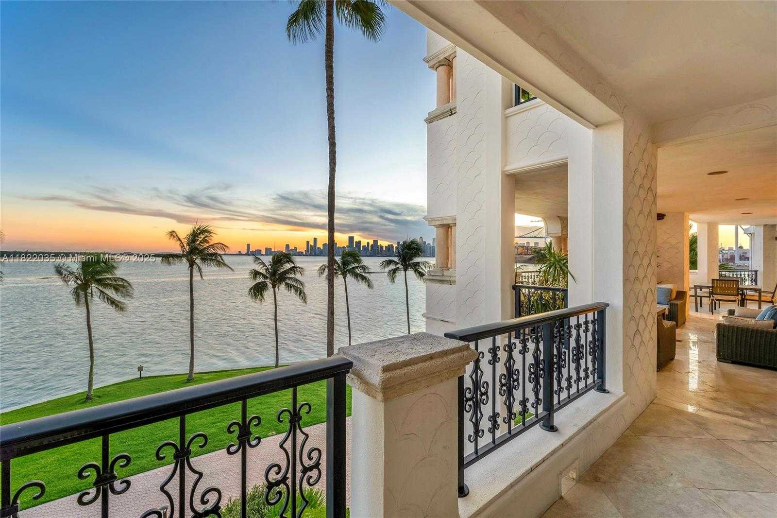 Small Image of 5233 FISHER ISLAND DR #5233, Miami Beach Number 6
