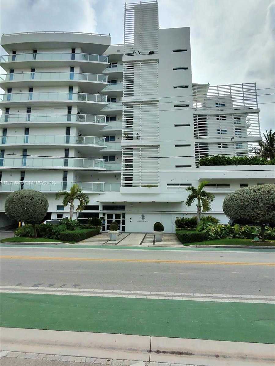 Small Image of 9821 EAST BAY HARBOR DR #903, Bay Harbor Islands Number 14