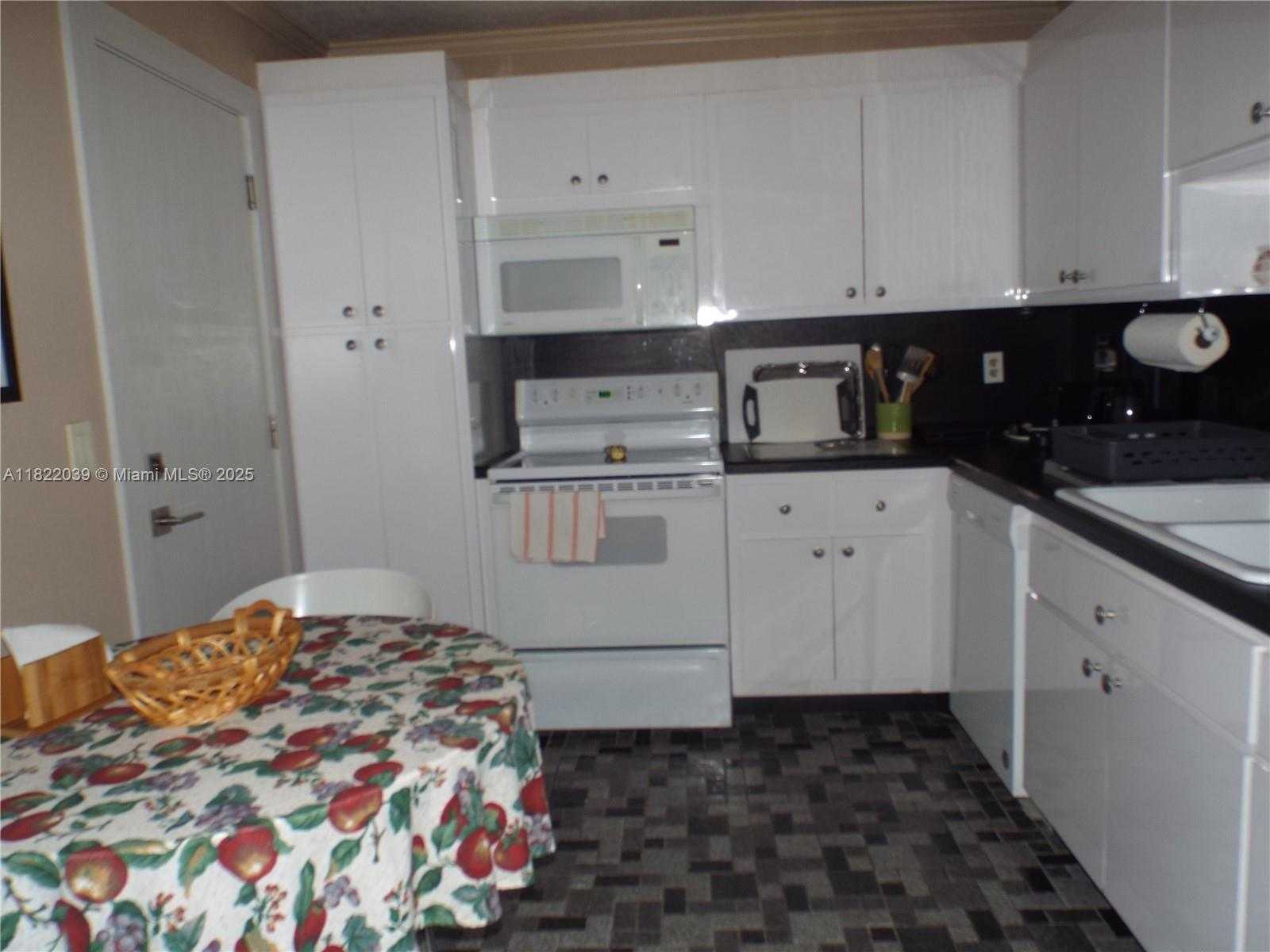 Small Image of 1904 SOUTH OCEAN DR #405, Hallandale Beach Number 2