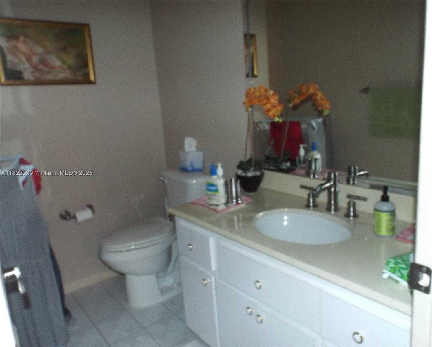 Small Image of 1904 SOUTH OCEAN DR #405, Hallandale Beach Number 4