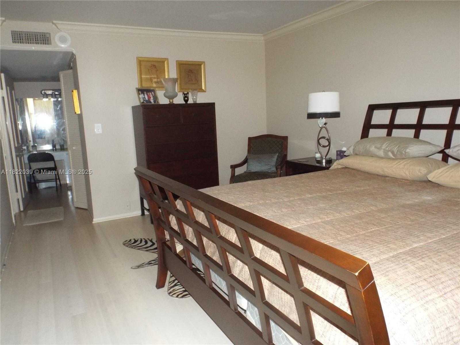 Small Image of 1904 SOUTH OCEAN DR #405, Hallandale Beach Number 7